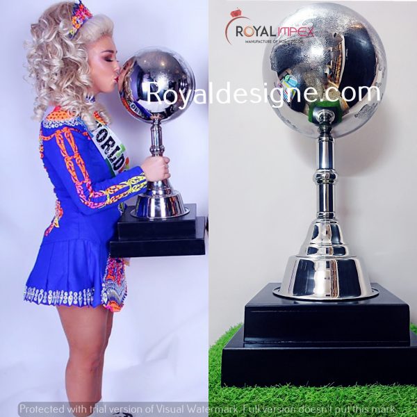 World Champion Globe Trophy Award - Image 2